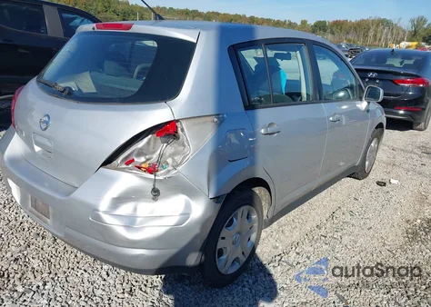 2011 Nissan Versa 1.8S z USA, uszkodzony, nr VIN 3N1BC1CP1BL430000